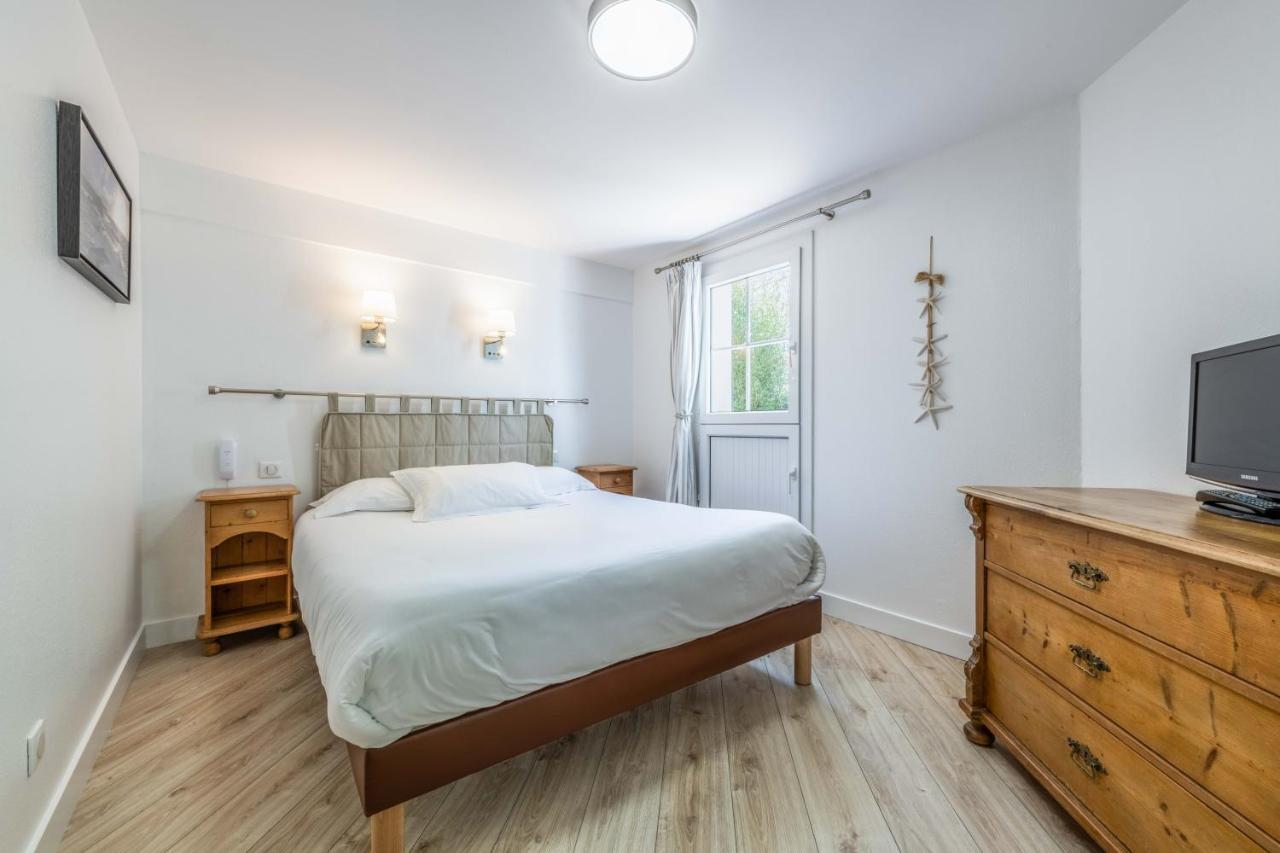 Hotel Le Clos Fleuri Le Palais Εξωτερικό φωτογραφία